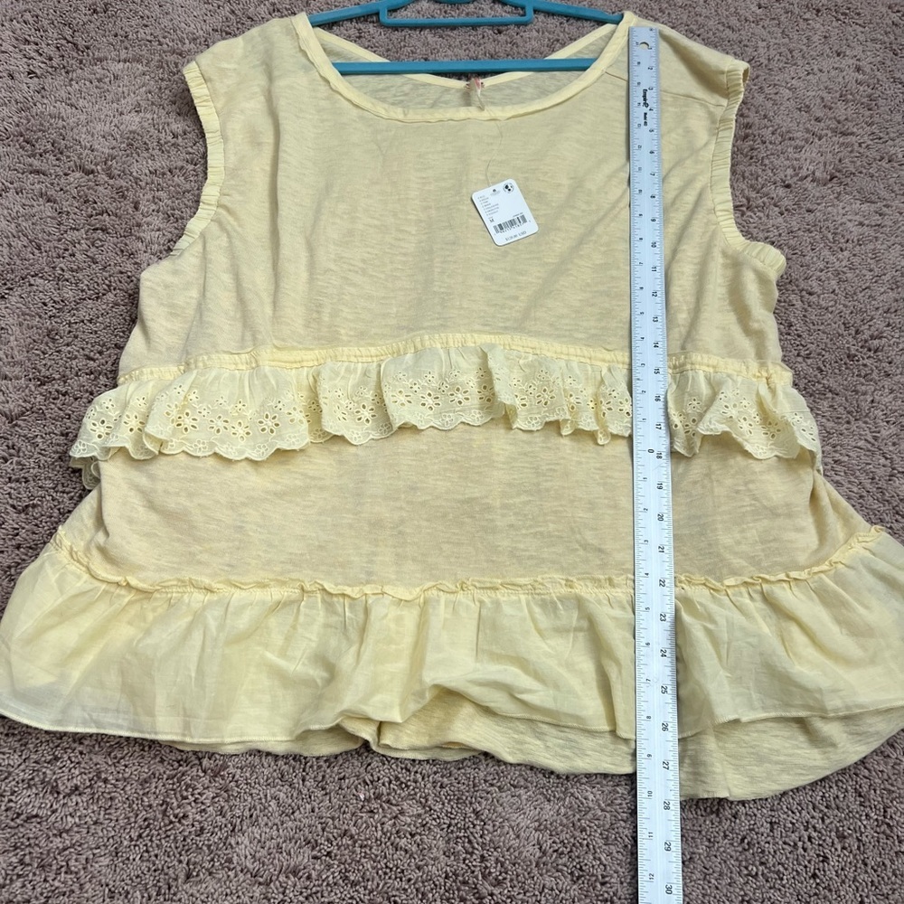 NWT new FREE PEOPLE Claire Tee medium reed yellow ruffle eyelet oversized - Picture 16 of 16